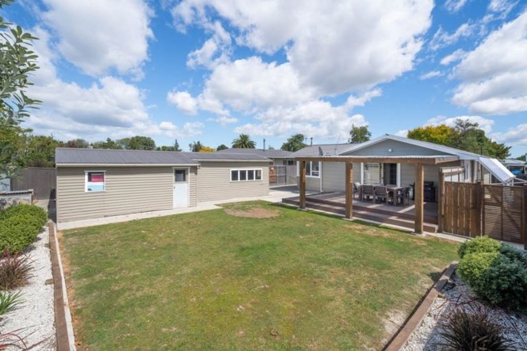 Photo of property in 20 Rhodes Drive, Kelvin Grove, Palmerston North, 4414