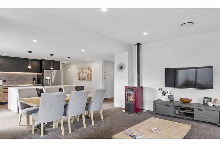 Photo of property in 54 Meadowstone Street, Gleniti, Timaru, 7910