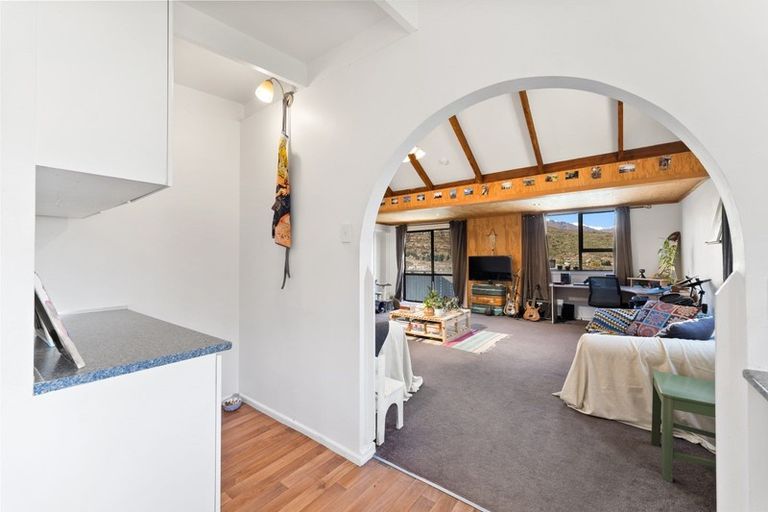 Photo of property in 34 Golden Terrace, Queenstown, 9300