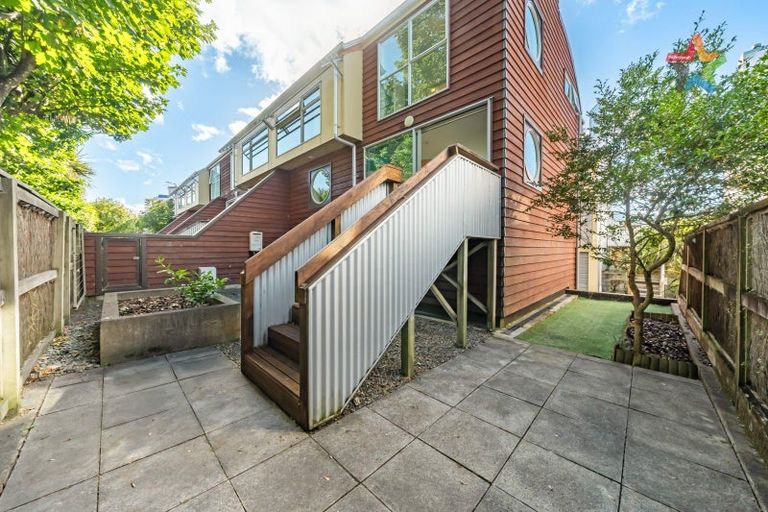 Photo of property in 2a/10 Park Avenue, Epuni, Lower Hutt, 5011