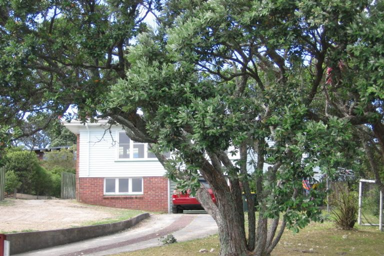 Photo of property in 55 Seaview Road, Castor Bay, Auckland, 0620