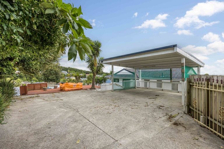 Photo of property in 15a Correa Court, Goodwood Heights, Auckland, 2105