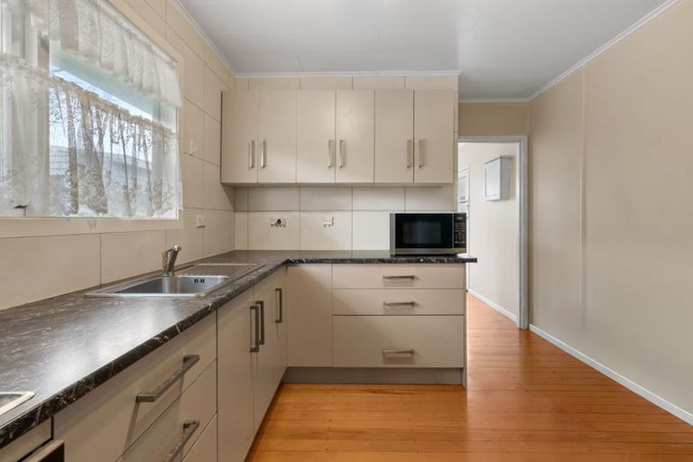 Photo of property in 503 Massey Road, Mangere, Auckland, 2022