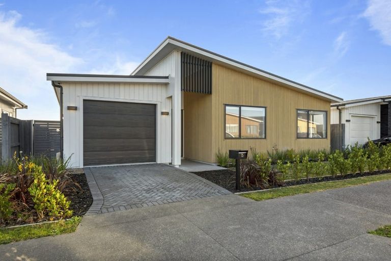 Photo of property in 15 Pamu Road, Whenuapai, Auckland, 0618