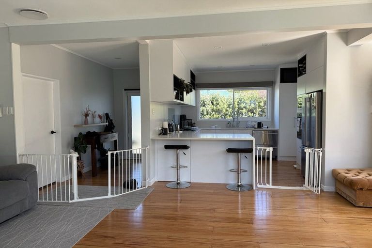 Photo of property in 21 Raumati Terrace, Khandallah, Wellington, 6035