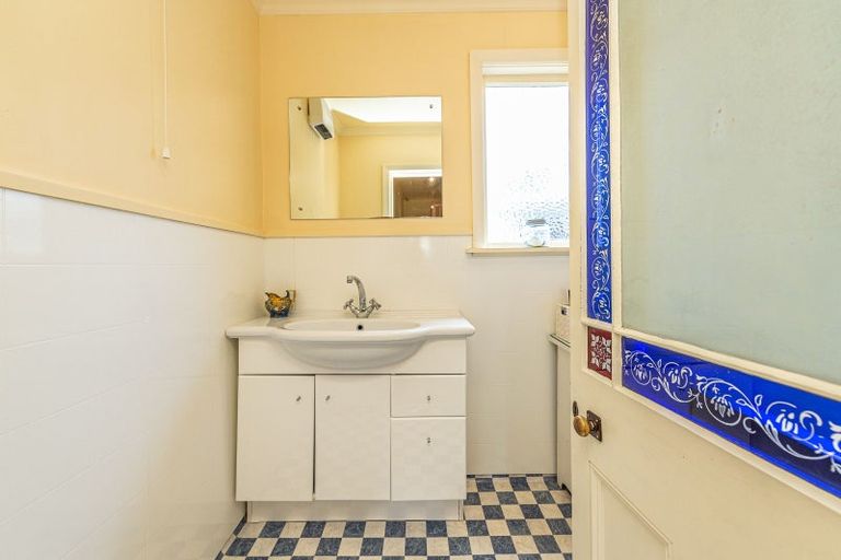 Photo of property in 27 Brassey Road, Saint Johns Hill, Whanganui, 4500