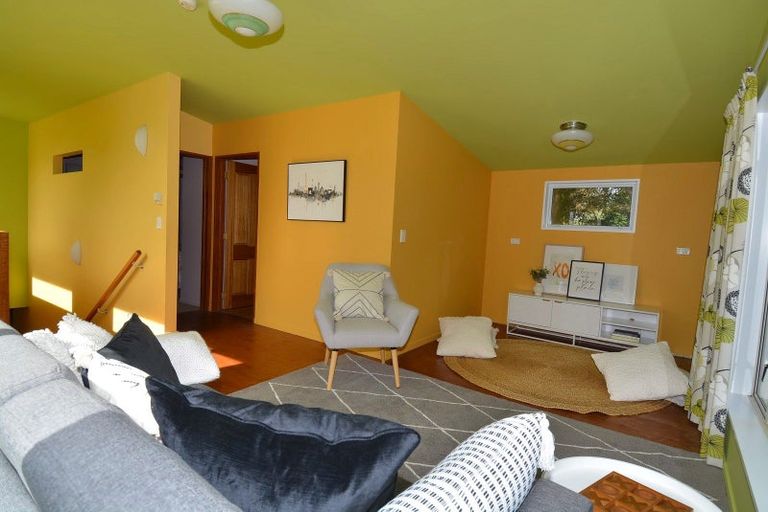 Photo of property in 33 Rakiura Parade, Otatara, Invercargill, 9879