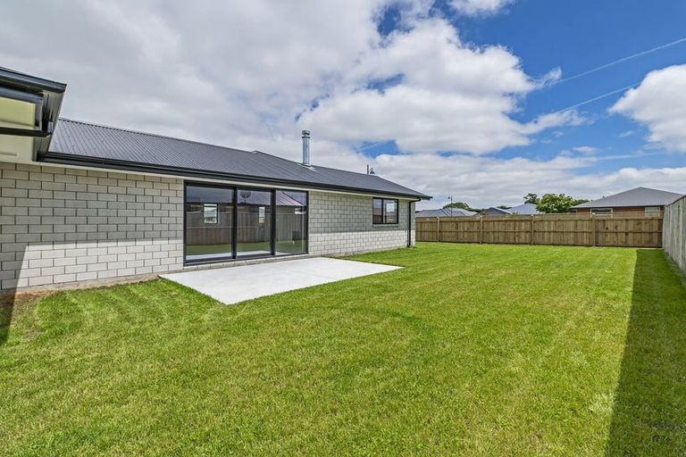 Photo of property in 1 Cedric Place, Darfield, 7510