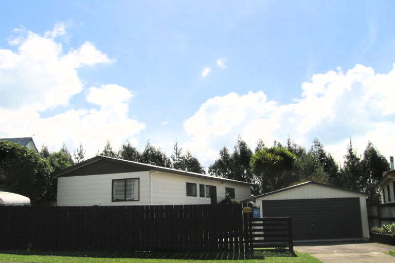 Photo of property in 32 Sunline Place, Ngongotaha, Rotorua, 3010