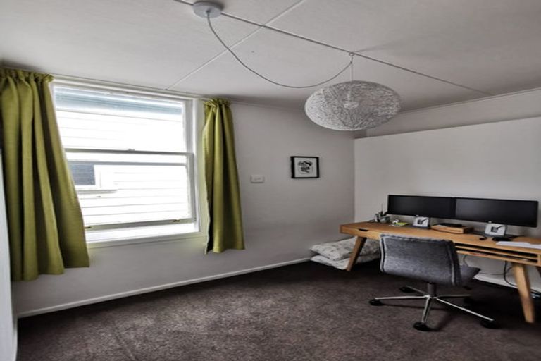 Photo of property in 137 Wallace Street, Mount Cook, Wellington, 6021