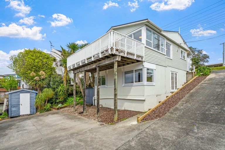Photo of property in 75 Stanmore Bay Road, Stanmore Bay, Whangaparaoa, 0932