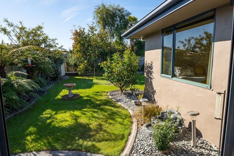 Photo of property in 24 Hollybush Drive, Brightwater, 7022