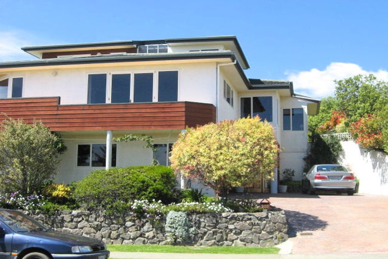 Photo of property in 335 Princes Drive, Britannia Heights, Nelson, 7010