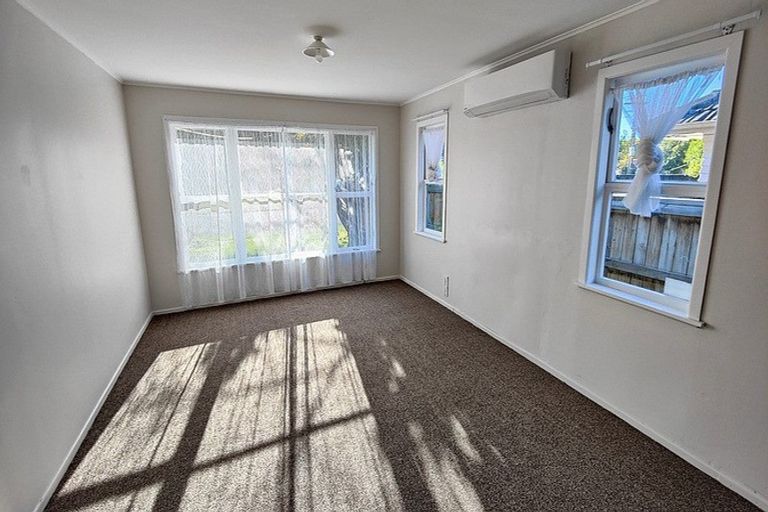 Photo of property in 5 Dalesford Street, Silverdale, Hamilton, 3216