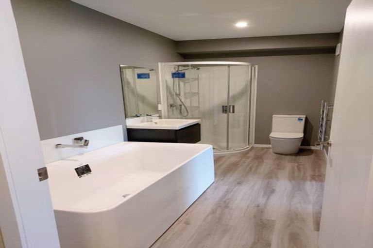 Photo of property in 20 Kopua Place, Whitby, Porirua, 5024