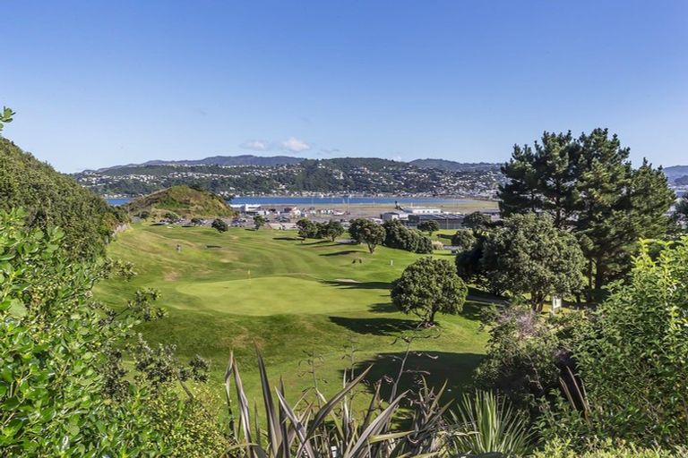 Photo of property in 68 Raukawa Street, Strathmore Park, Wellington, 6022