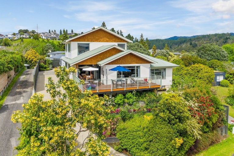 Photo of property in 117 Bruce Wallace Place, Whangamata, 3620