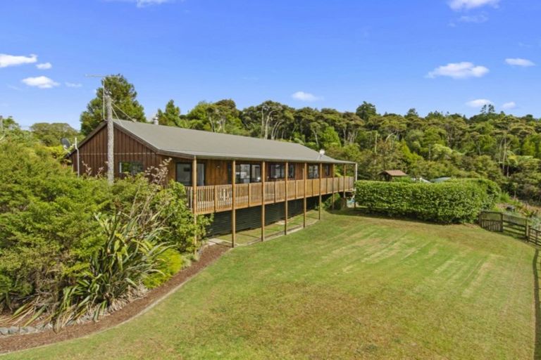 Photo of property in 181 Govan Wilson Road, Whangaripo, Warkworth, 0985