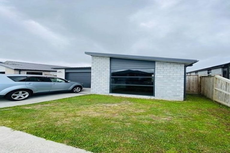 Photo of property in 4 Tomairangi Crescent, Pukekohe, 2120