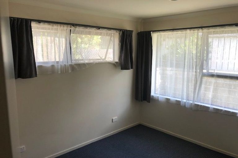 Photo of property in 12 Japonica Drive, Beach Haven, Auckland, 0626