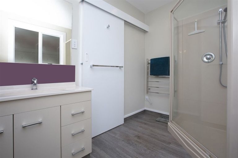 Photo of property in 69 Farquhars Road, Redwood, Christchurch, 8051