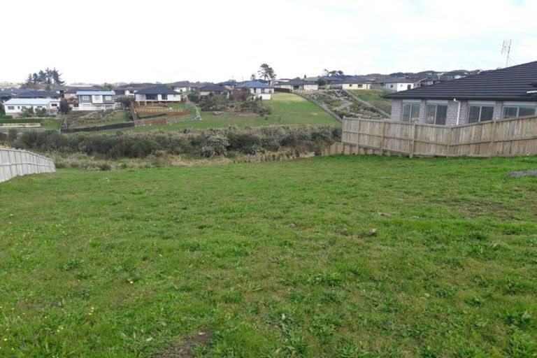 Photo of property in 28 Raithburn Terrace, Pokeno, 2402