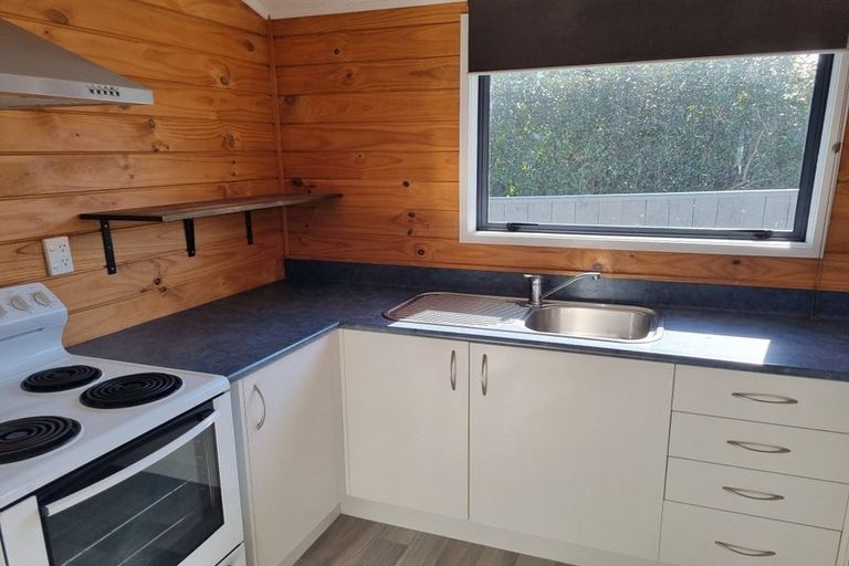 Photo of property in 9 Dampier Avenue, Awapuni, Palmerston North, 4412