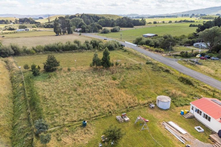 Photo of property in 18 Martin Road, Papatawa, Woodville, 4998