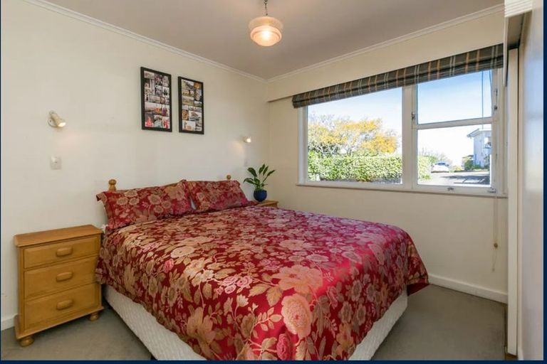 Photo of property in 12 Ormond Road, Hospital Hill, Napier, 4110