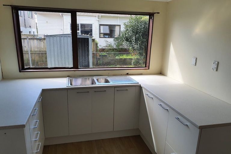 Photo of property in 2/62 Kolmar Road, Papatoetoe, Auckland, 2025