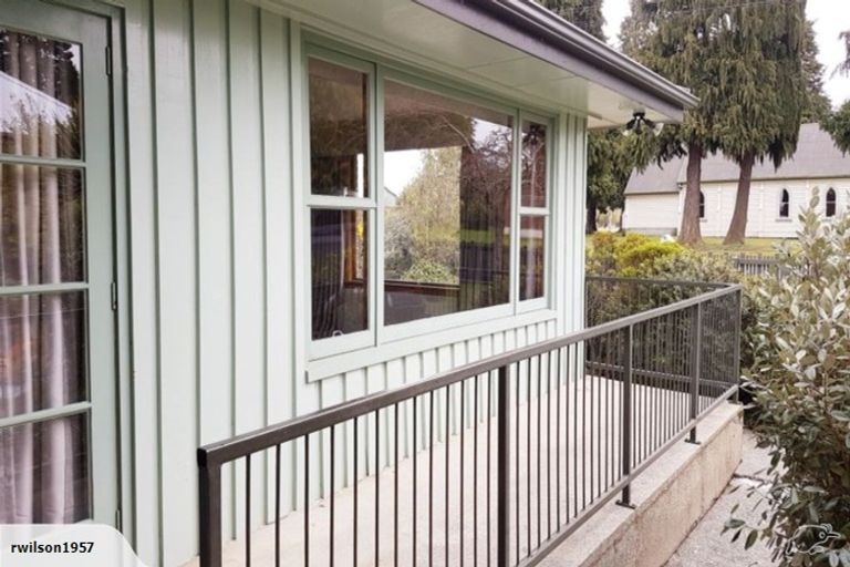 Photo of property in 22 Dacia Street, Lumsden, 9730