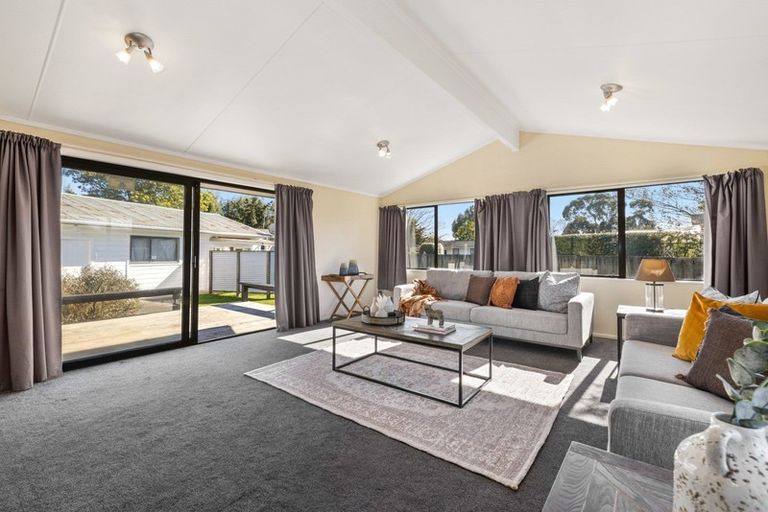 Photo of property in 5 Tuara Place, Rotorua, 3010