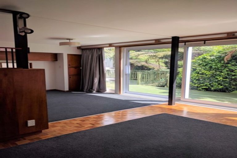 Photo of property in 44 Monaghan Avenue, Karori, Wellington, 6012