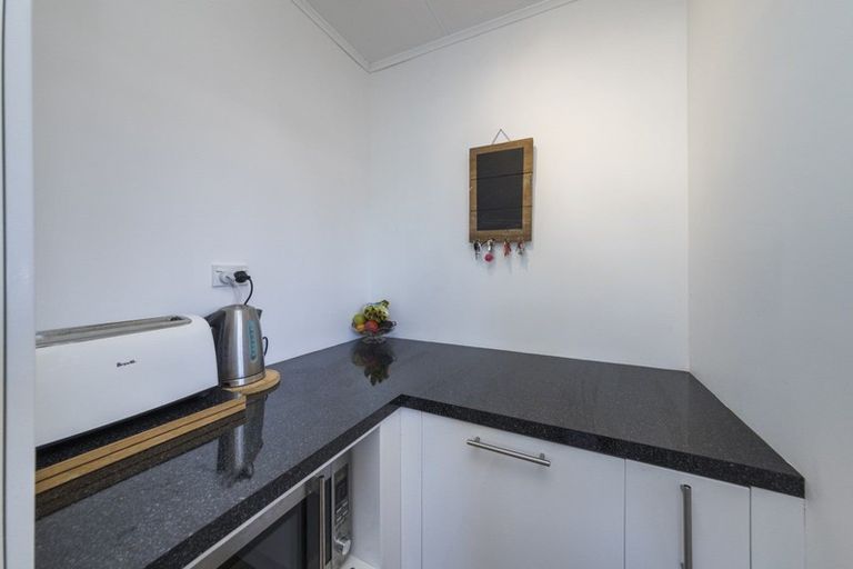 Photo of property in 34 Abraham Crescent, Milson, Palmerston North, 4414