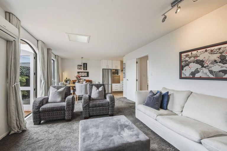 Photo of property in 4/464 Durham Street North, St Albans, Christchurch, 8014