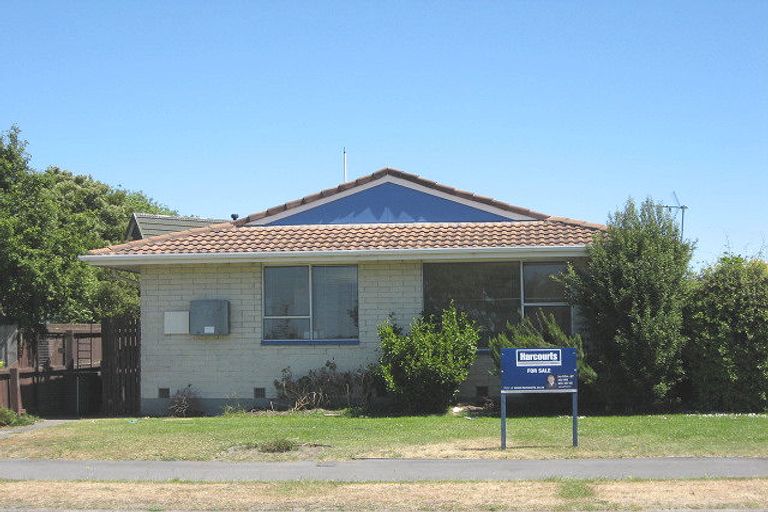 Photo of property in 2/97 Cottonwood Street, Parklands, Christchurch, 8083