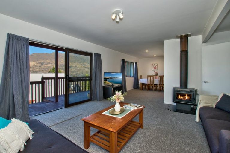 Photo of property in 28a Sainsbury Road, Fernhill, Queenstown, 9300
