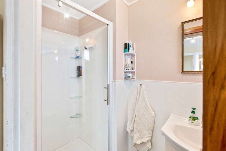 Photo of property in 12 Park Street, Gore, 9710