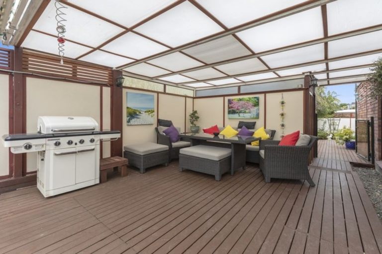 Photo of property in 10 Takahe Place, Matua, Tauranga, 3110