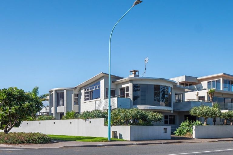 Photo of property in 10 The Mall, Mount Maunganui, 3116