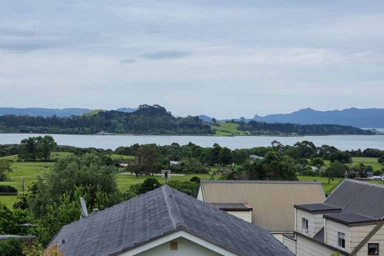 Photo of property in 21 Kanohi Terrace, Mangere Bridge, Auckland, 2022