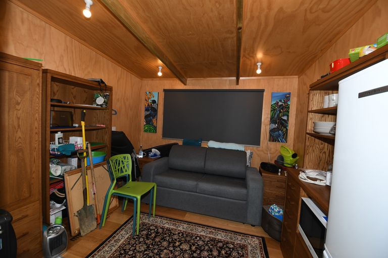 Photo of property in 20 Hillside Crescent, Leigh, 0985