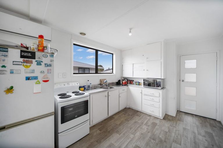 Photo of property in 14 Wakelin Road, Mangere East, Auckland, 2024