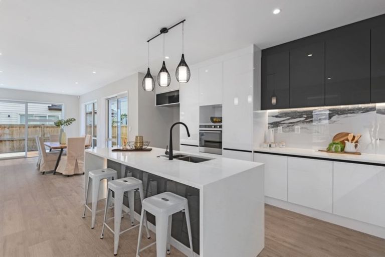 Photo of property in 7 Wicket Lane, Whenuapai, Auckland, 0618