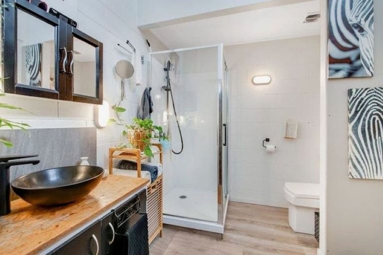 Photo of property in 29k Springs Road, Parakai, 0830