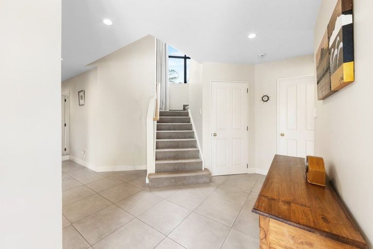 Photo of property in 11 Harlech Mews, Avonhead, Christchurch, 8042