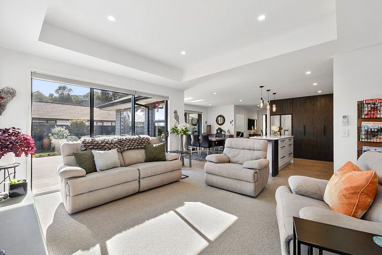 Photo of property in 23 Sycamore Grove, Lower Vogeltown, New Plymouth, 4310