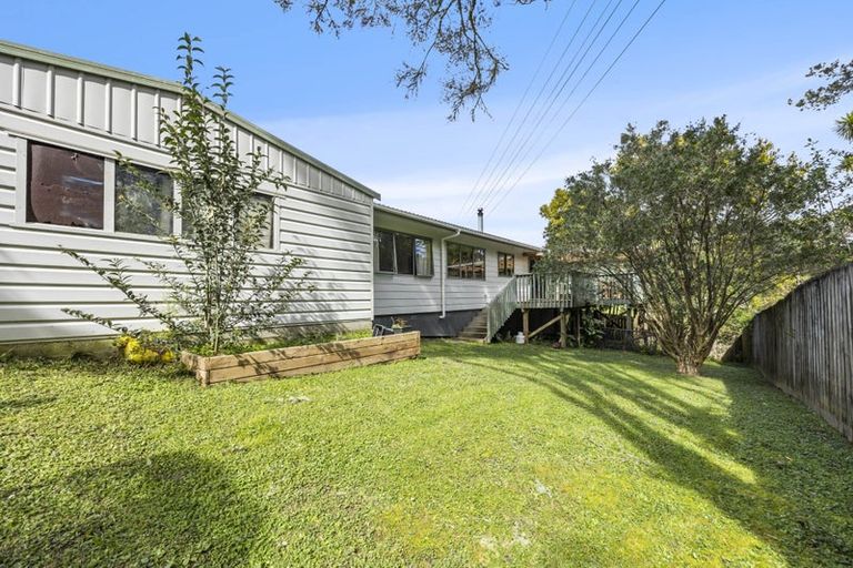 Photo of property in 22a Alidade Place, Massey, Auckland, 0614