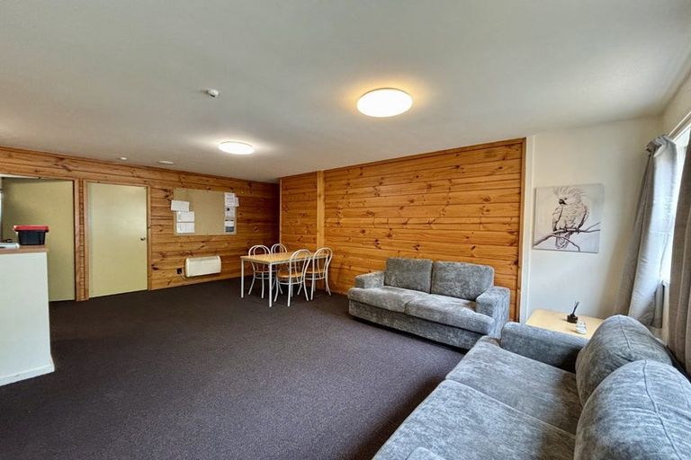 Photo of property in Drummond Street Flats, 4/19 Drummond Street, Mount Cook, Wellington, 6021