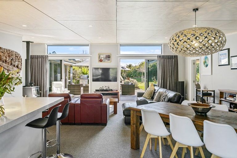 Photo of property in 54 Dalmore Way, Acacia Bay, Taupo, 3385